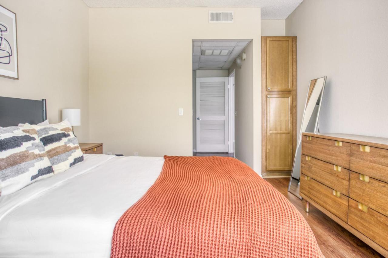 1br W Gym Pool Wd Nr Olive Ave Lax-885 Apartment Burbank