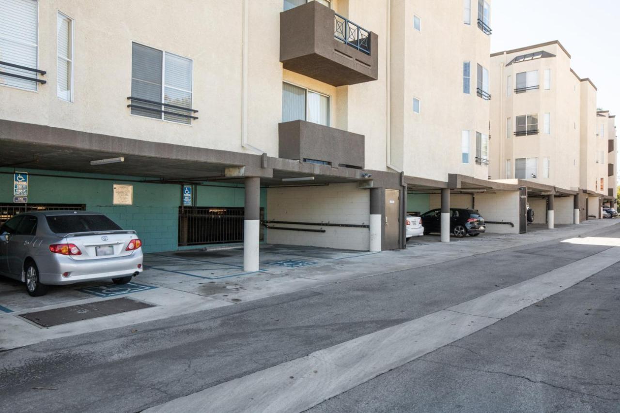 Apartment 1br W Gym Pool Wd Nr Olive Ave Lax-885