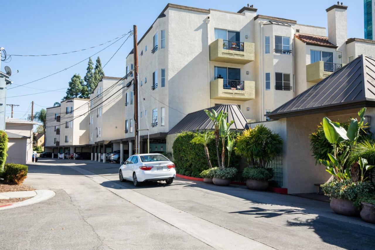 1br W Gym Pool Wd Nr Olive Ave Lax-885 Apartment